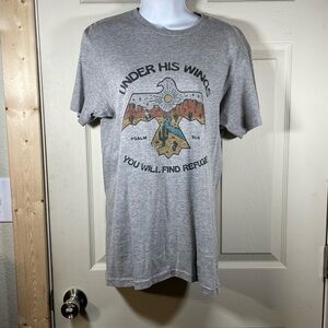 Under His Wings Graphic Men's T-Shirt